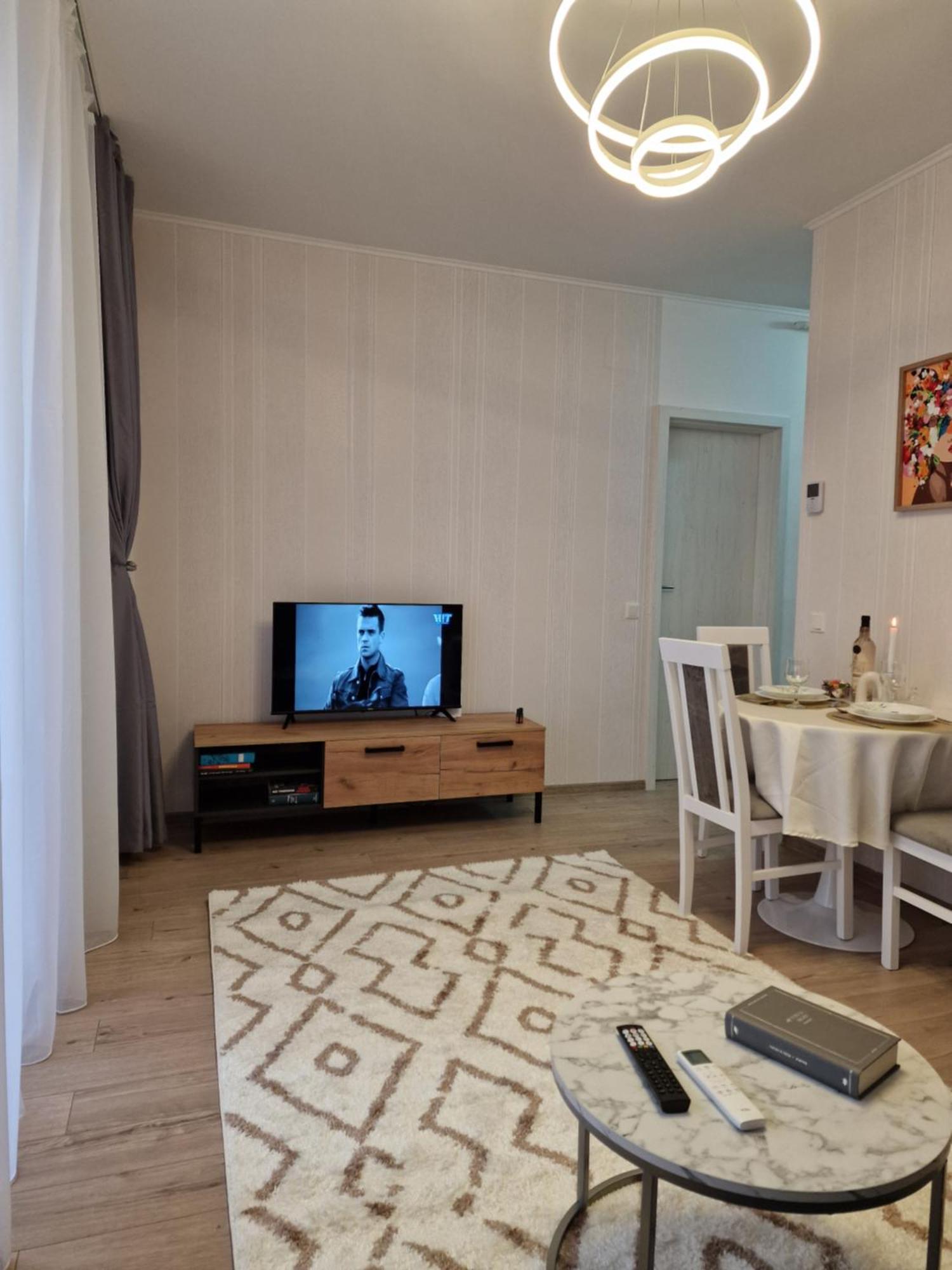 Studio&Garden! Rosu ภายนอก รูปภาพ